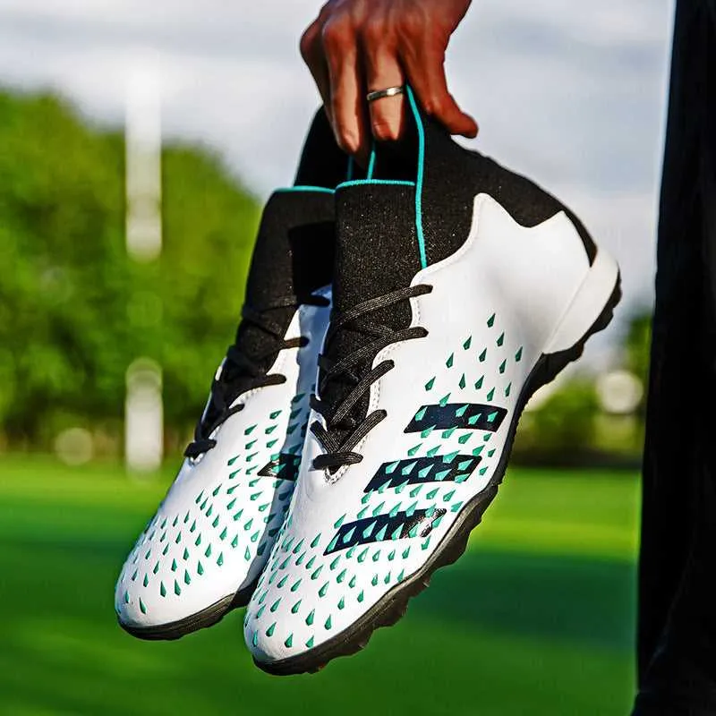 Adult High-Top Soccer Cleats for Pro Matches