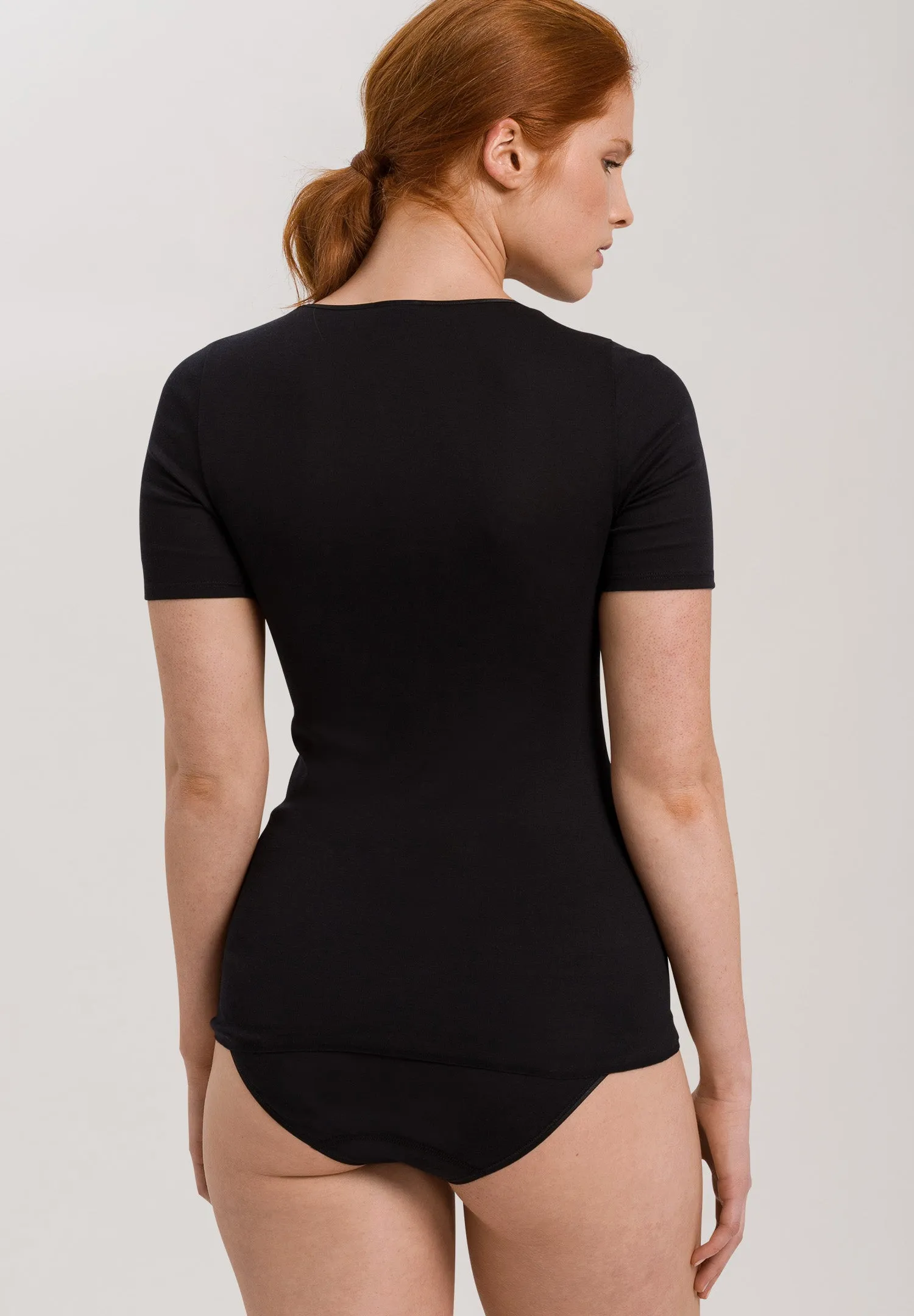 Cotton Seamless Fitted Cotton Round Neck Top | Black 71630-019