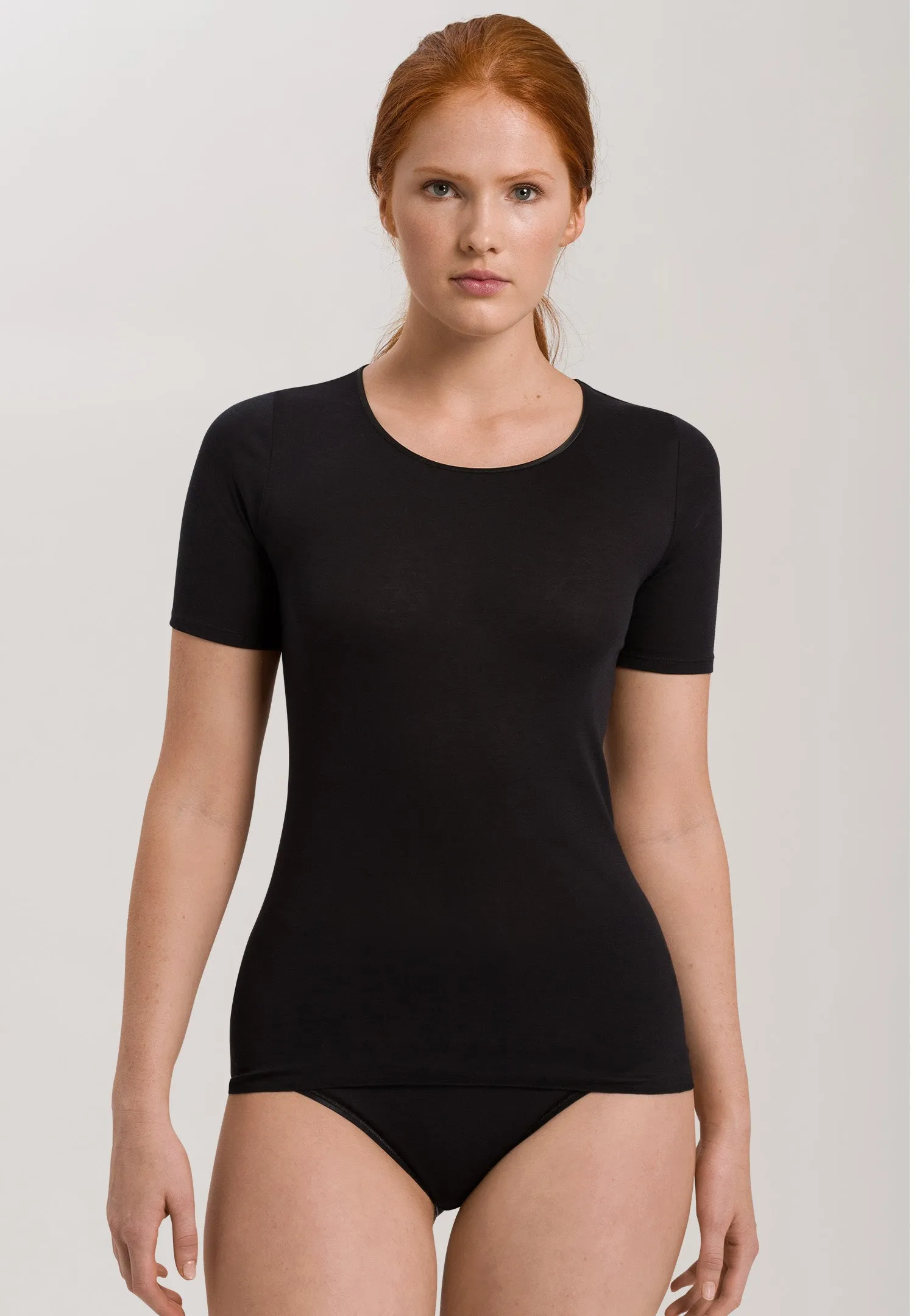 Cotton Seamless Fitted Cotton Round Neck Top | Black 71630-019