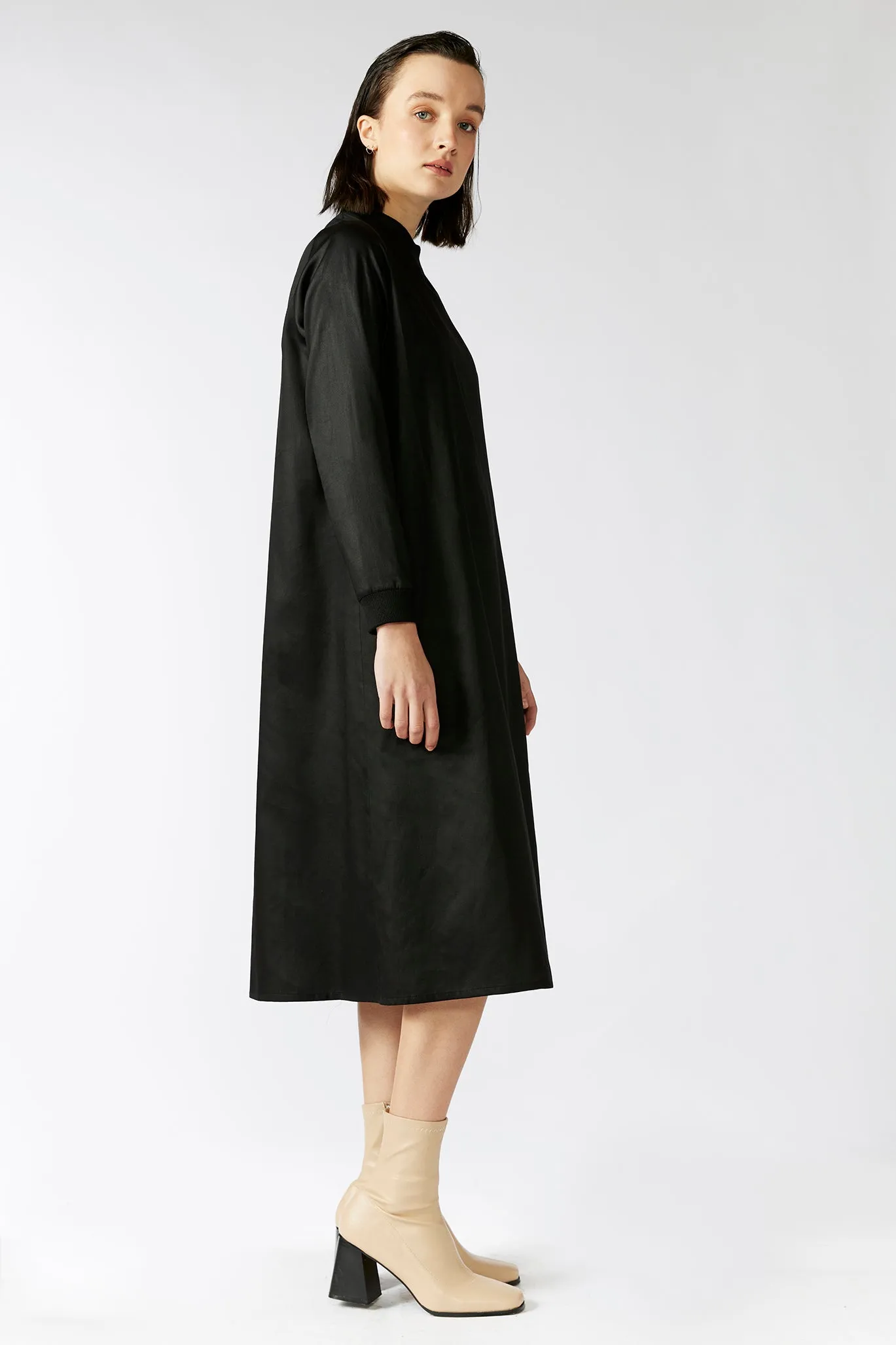 GLAZE DRESS [ Long Sleeves, Black Cotton Sateen ]