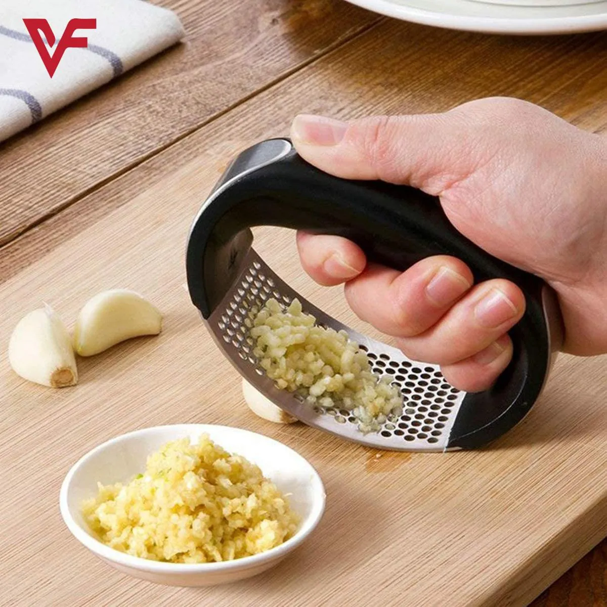 Manual garlic press rocker with handle stainless steel garlic crusher squeezer slicer mincer metal ginger garlic chopper kitchen gadget tool garlic cutter creative hand press garlic tools kitchen gadgets tool for garlic paste