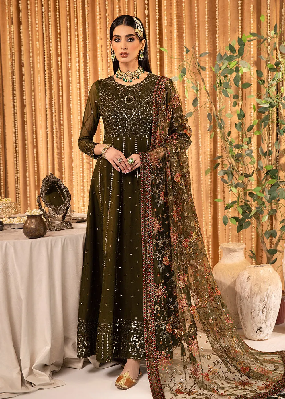 Mehfil E Uroos Luxury Formals 23 by Alizeh | V16D07 - Mahveen