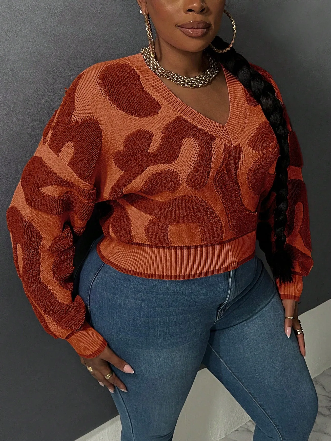 Plus Size Printed V-neck Pullover Sweater