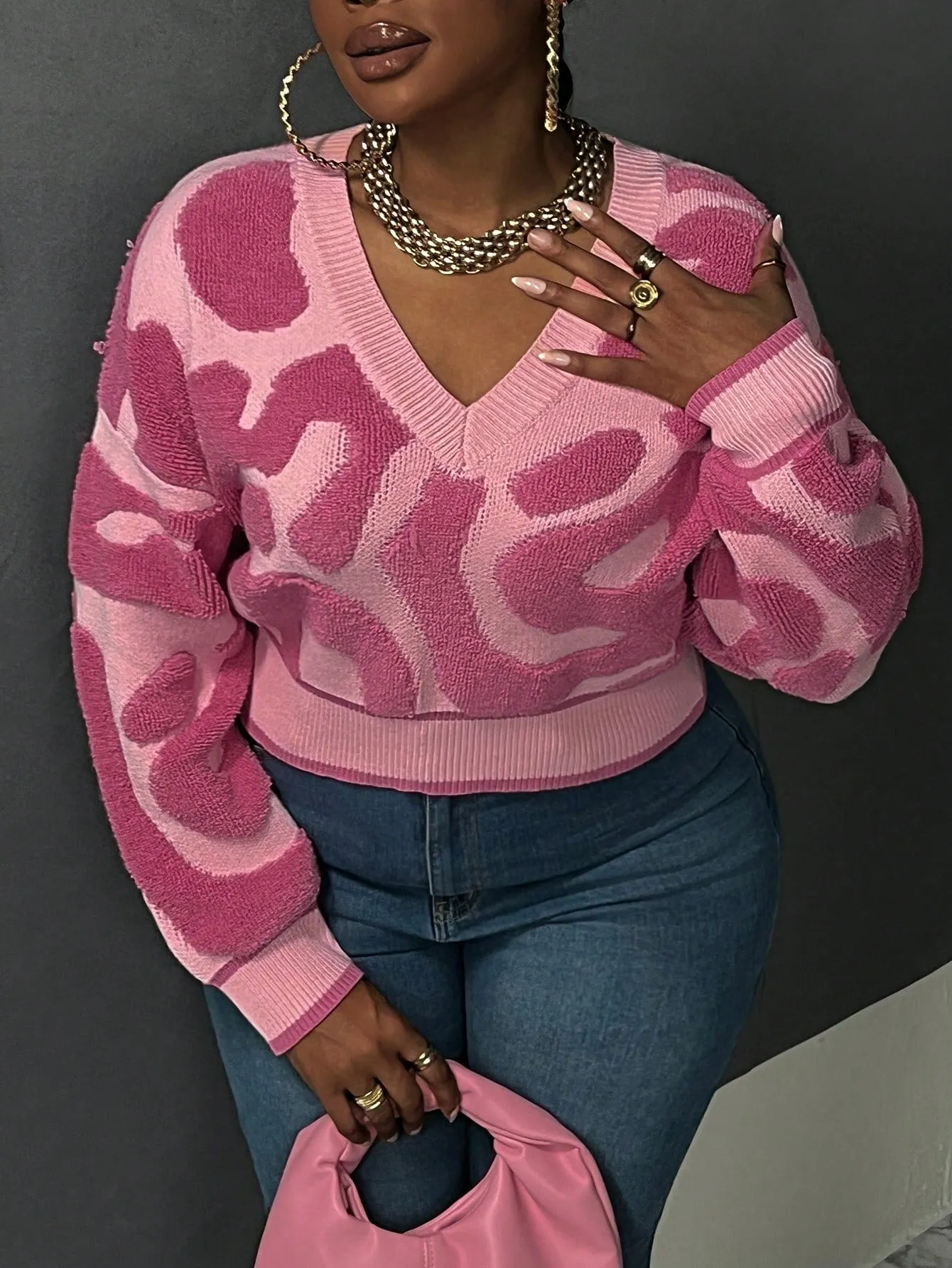 Plus Size Printed V-neck Pullover Sweater