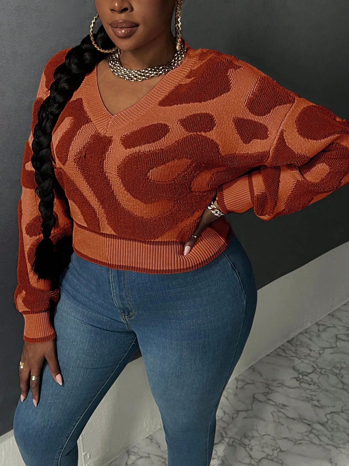 Plus Size Printed V-neck Pullover Sweater