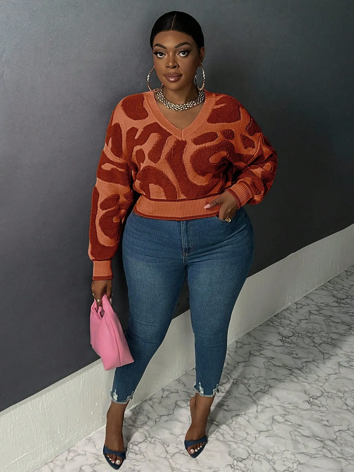 Plus Size Printed V-neck Pullover Sweater