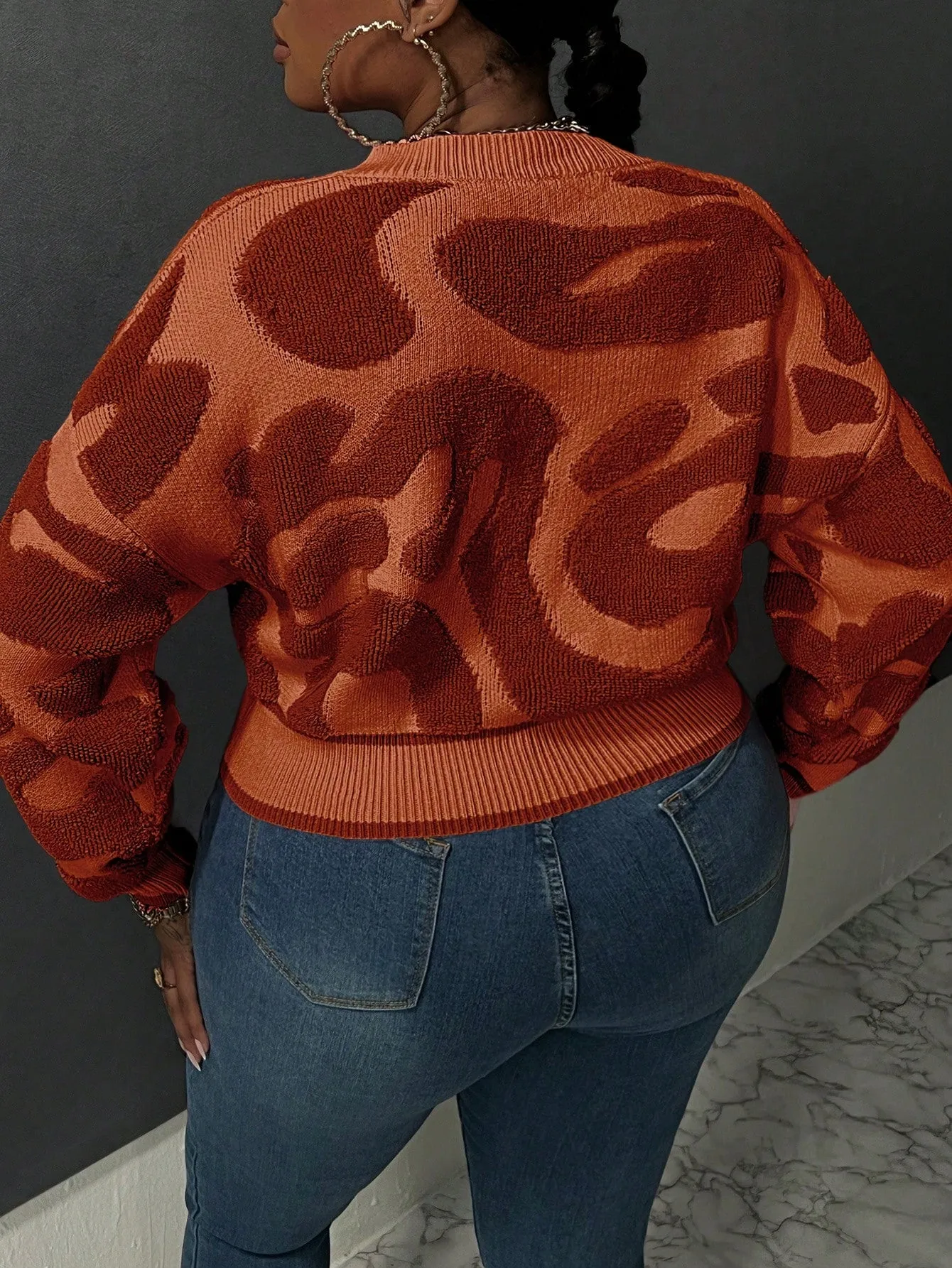 Plus Size Printed V-neck Pullover Sweater