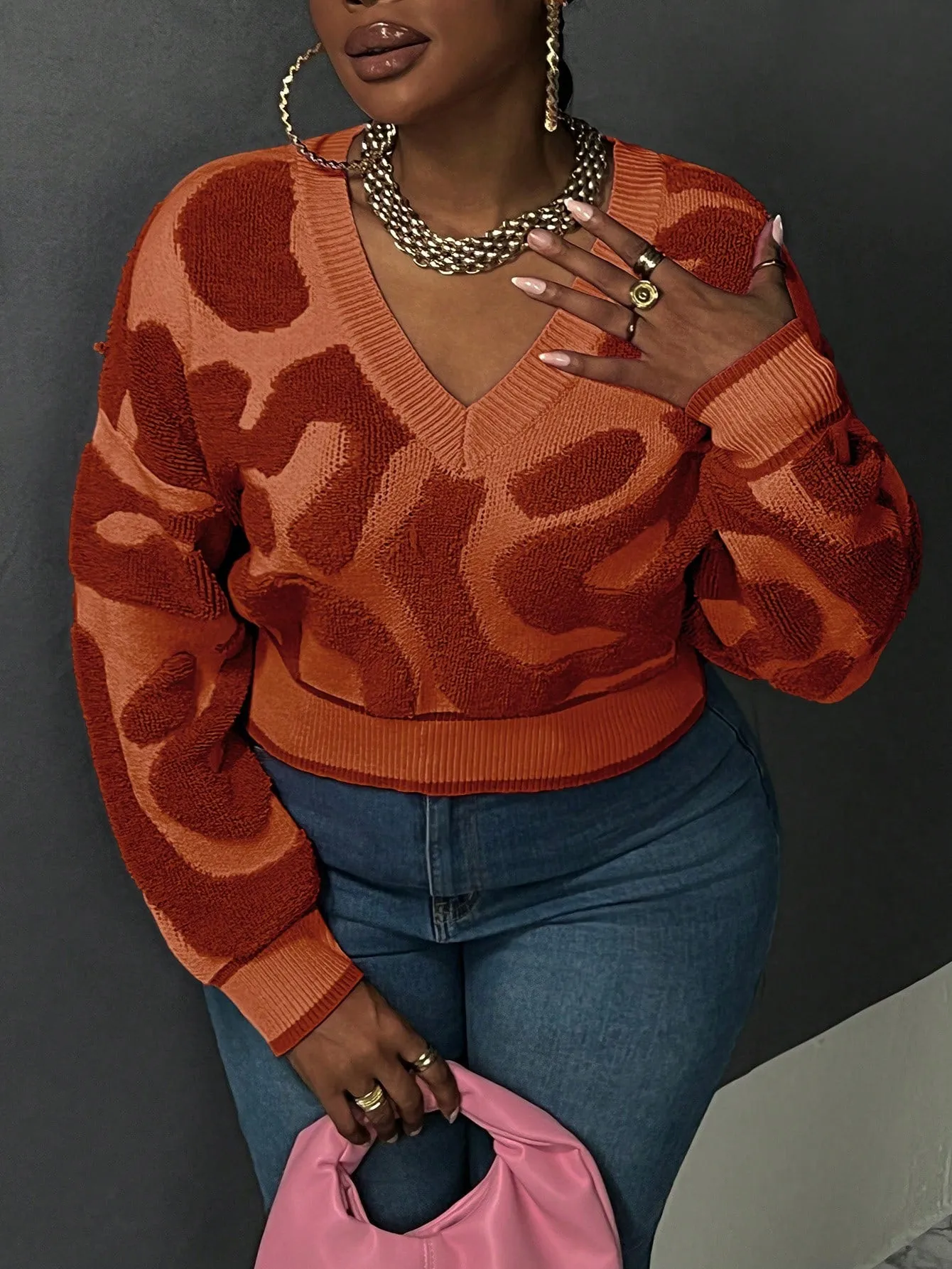 Plus Size Printed V-neck Pullover Sweater