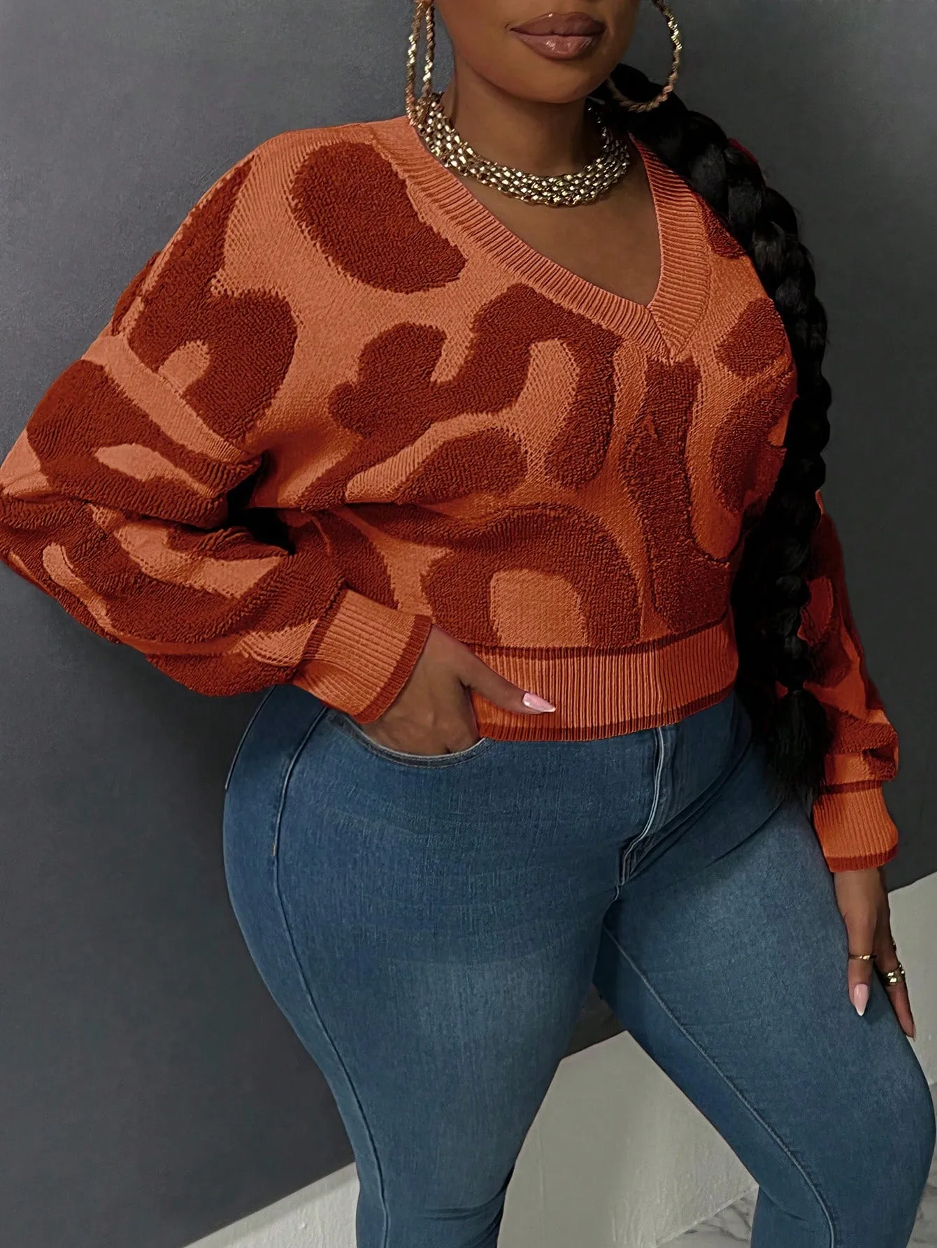 Plus Size Printed V-neck Pullover Sweater