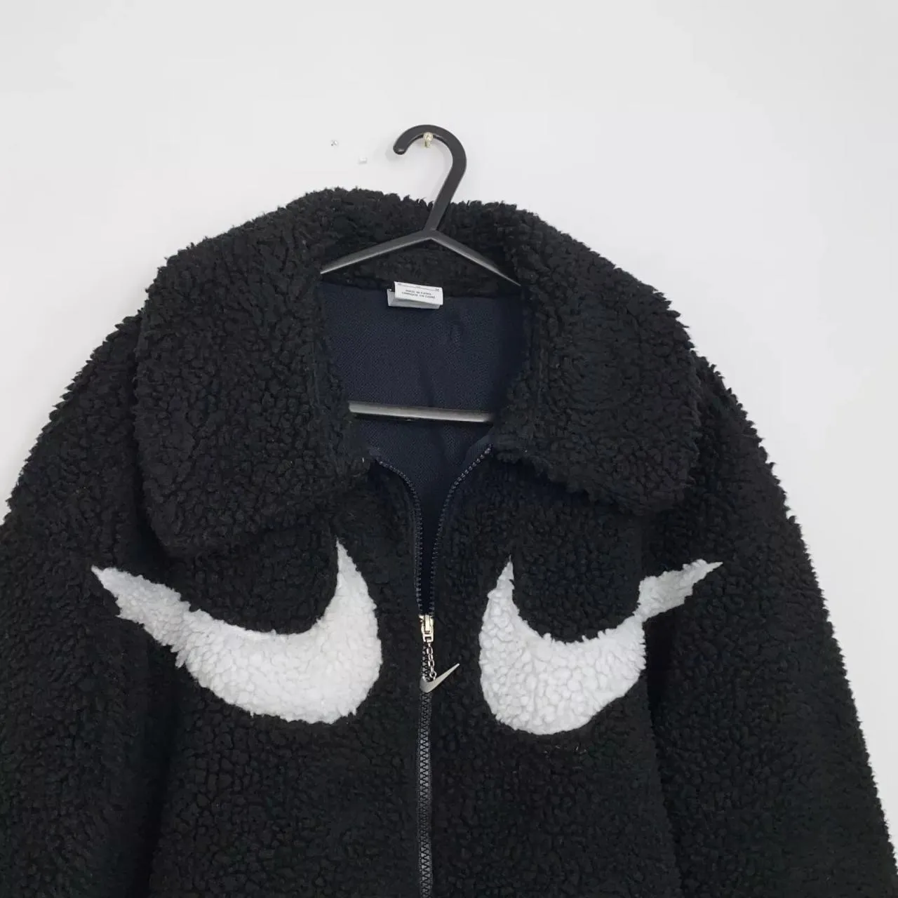 Preowned Nike Womens Heavy Sherpa Jacket Fleece Teddy Size M Loose Black Double Swoosh