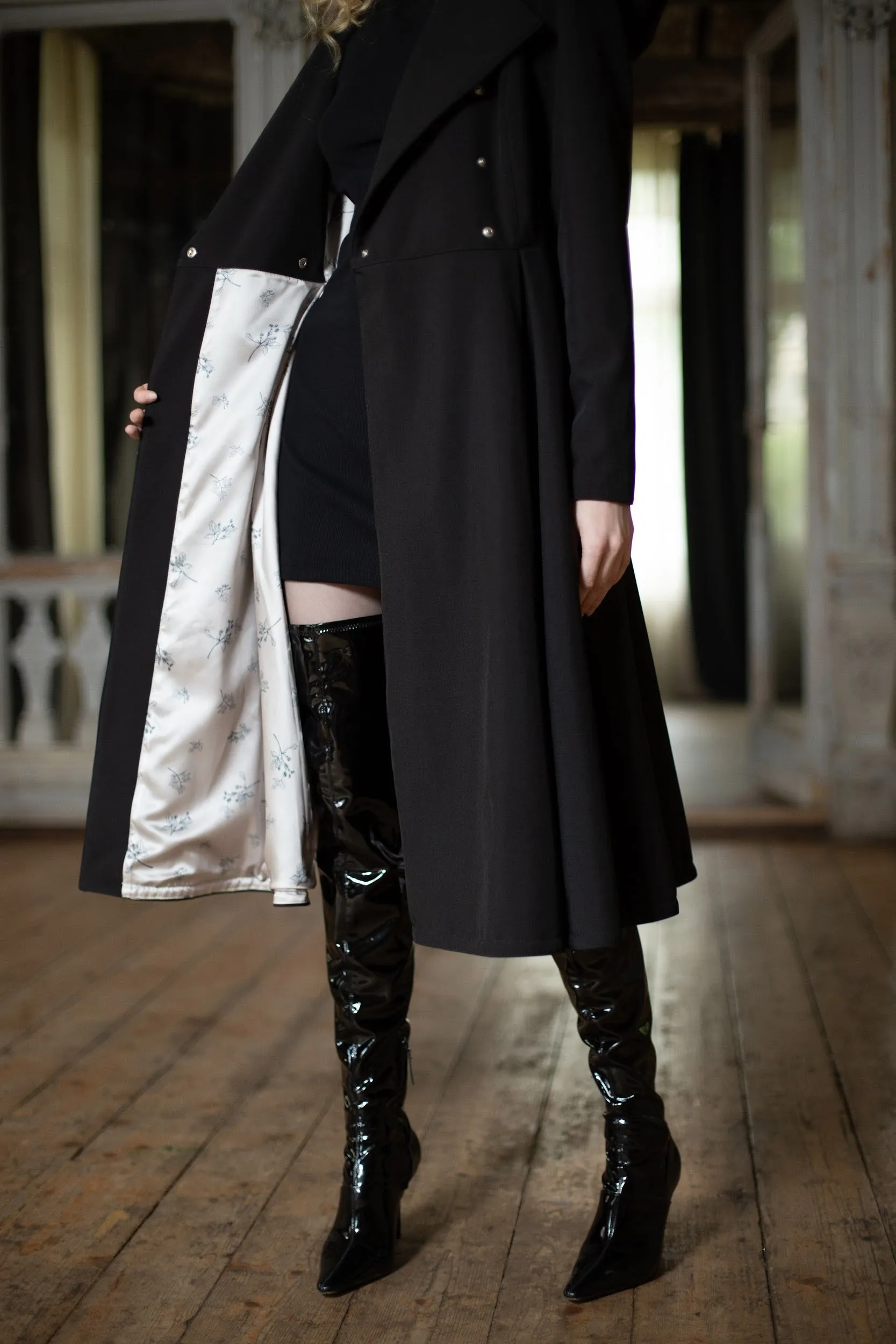 Queen of Spades Raincoat Black