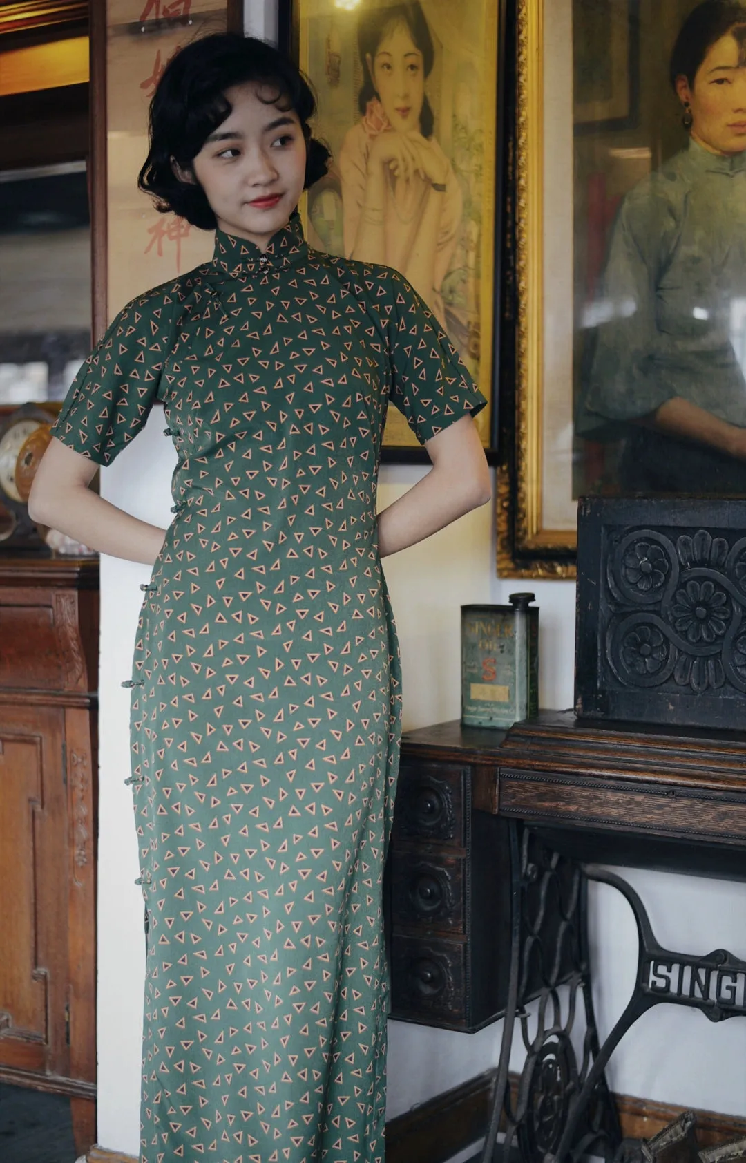 Ren Mei 仁美 1930s Patterned Chiffon Short Sleeve Qipao