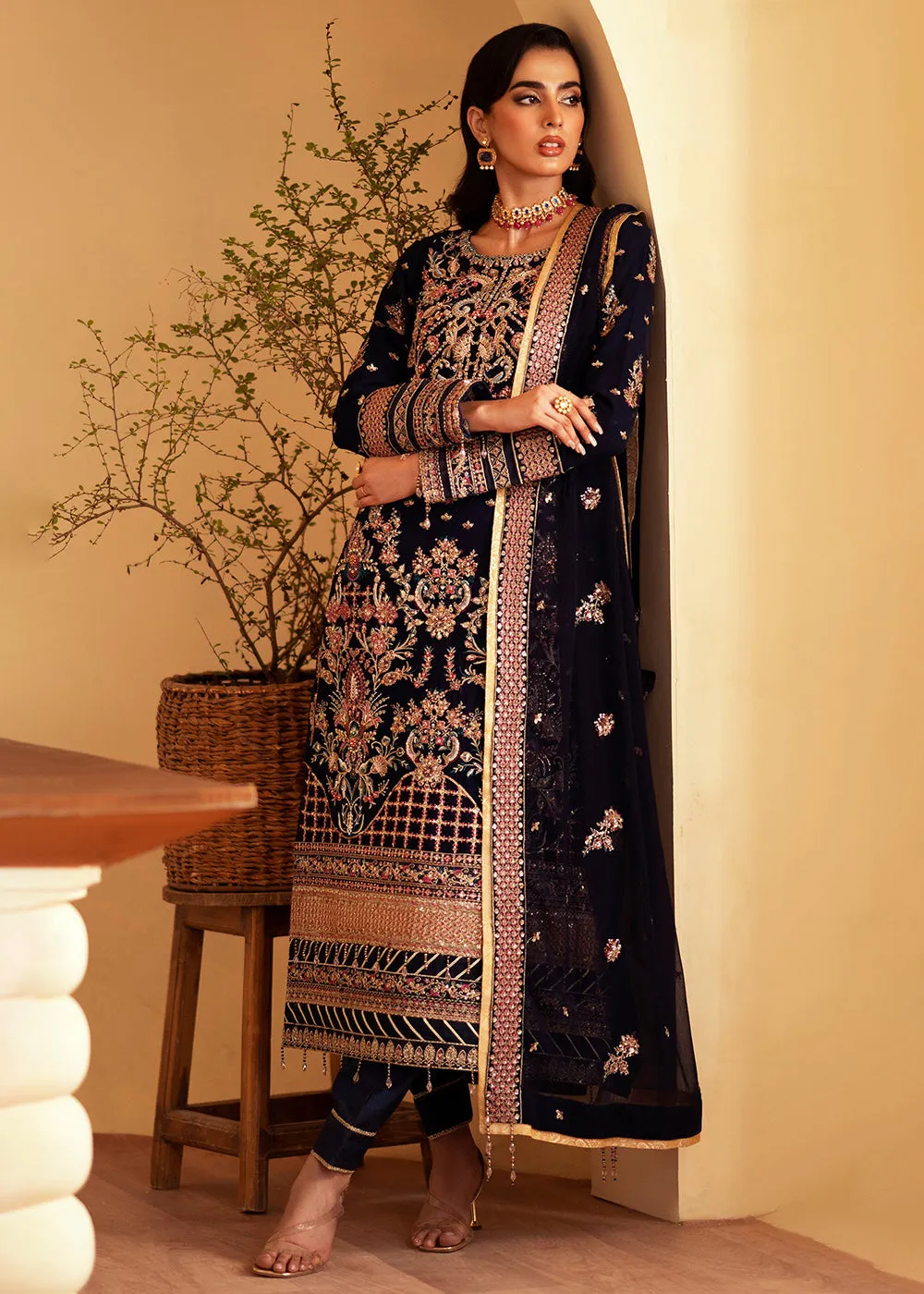 Romansiyyah Luxury Formals '24 by Emaan Adeel | NAGEENA