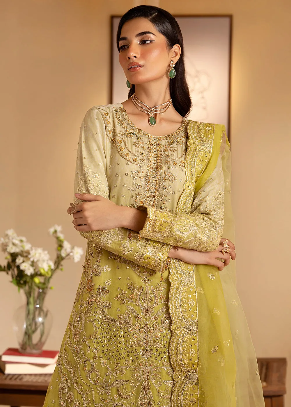 Romansiyyah Luxury Formals '24 by Emaan Adeel | SABIAN